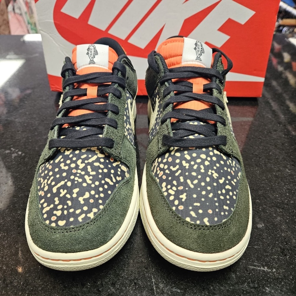 Sz various Nike Dunk Low Rainbow Trout FN7523-300 Men's - Picture 7 of 15